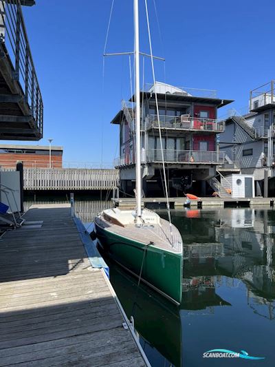 Biehlmarine 8.8 Segelbåt 2010, med Aquamot 2,2 KW motor, Tyskland