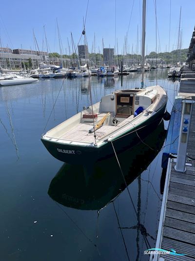 Biehlmarine 8.8 Segelbåt 2010, med Aquamot 2,2 KW motor, Tyskland