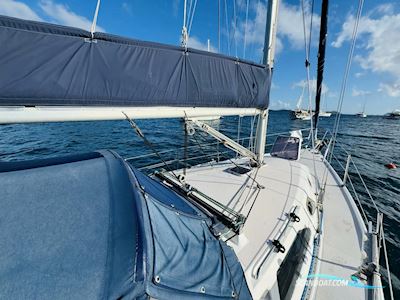 Catalina 310 Segelbåt 2001, med Universal motor, USA