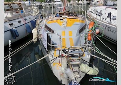 Dumont Carval 43 Segelbåt 1973, med Perkins 4108 motor, Frankrike