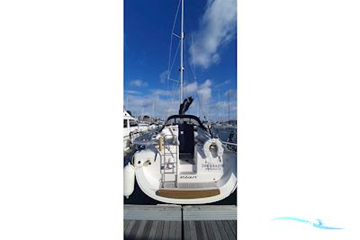 Elan 348 Segelbåt 2008, med New Volvo Penta D2-40B 39Hp with Saildrive and 3 Blade propeller motor, England
