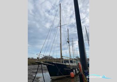 Fisher 37 Segelbåt 1977, med Ford Sabre motor, England