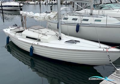 Folkeboot Segelbåt 1986, med Yamaha motor, Tyskland