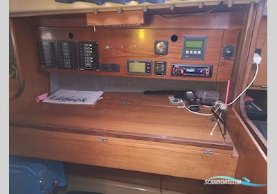 Friendship 33 Segelbåt 1986, med Volvo Penta motor, Holland