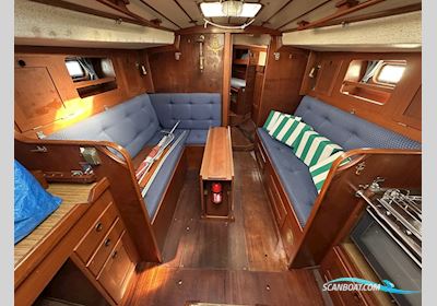 Hallberg Rassy 352 Segelbåt 1981, med Craftmann
 motor, Danmark