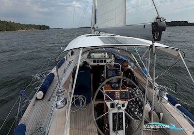 Hallberg-Rassy 39 Segelbåt 2001, med •	Volvo Penta D2-55  motor, Finland