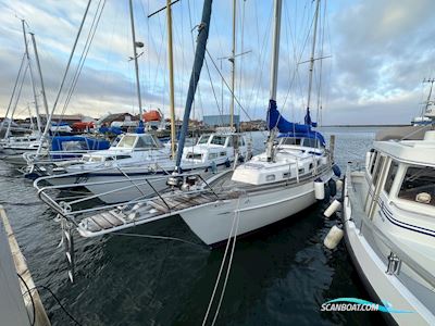 Hallberg-Rassy 41 Ketch Segelbåt 1977, med Perkins
 motor, Danmark