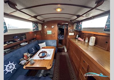 Hallberg Rassy Rasmus 35 Segelbåt 1976, med Volvo Penta
 motor, Danmark