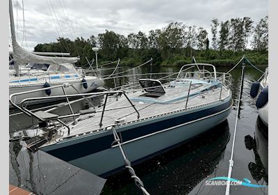 Helmsman 35 Barracuda Segelbåt 1984, med Volvo Penta MD 2003 motor, Tyskland
