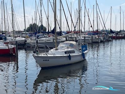 Hurley 700 Segelbåt 1978, med Tohatsu motor, Holland