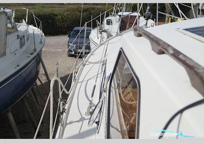 LM 27 Segelbåt 1989, med Volvo motor, England