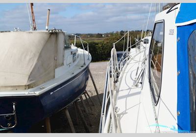 LM 27 Segelbåt 1989, med Volvo motor, England