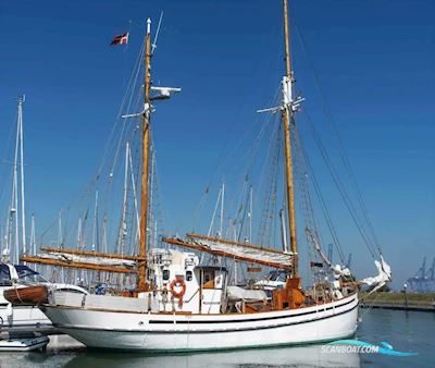 Labora Hajkutter Gaff Ketch Segelbåt 1939, med Caterpillar motor, Ingen landinfo