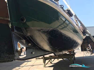 Lemsteraak Eersteling LE28 - Roefuitvoering Segelbåt 1900, med Volvo Penta motor, Holland