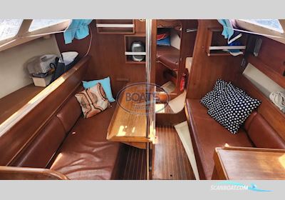 Mallard 9M Segelbåt 1977, med MIDIF motor, Frankrike