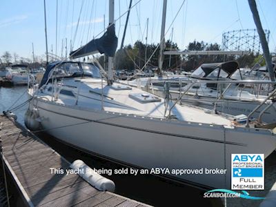 Moody 336 - Bilge keel Segelbåt 1991, med Volvo motor, England