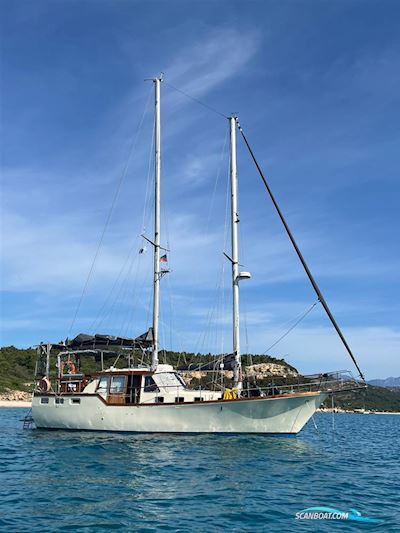 Nauticat 44 Segelbåt 1980, med Ford Lehman 2725E, 135hp motor, Frankrike