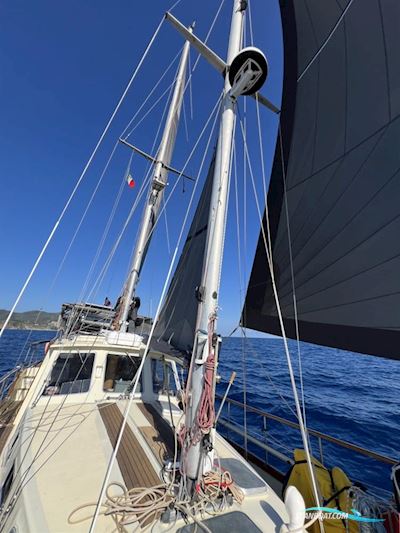 Nauticat 44 Segelbåt 1980, med Ford Lehman 2725E, 135hp motor, Frankrike