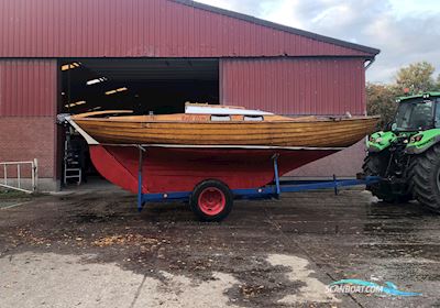 Nordic Folkboat Segelbåt 1972, med Tohatsu motor, Tyskland