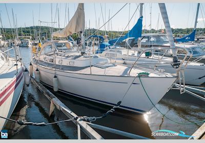 OE 32 Segelbåt 1982, med Vetus 42 hk motor, Sverige