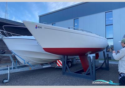 O.L.-Boats One Design International 806 Segelbåt 1977, med Suzuki motor, Tyskland