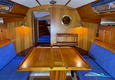 Omega 34 Segelbåt 1983, med Yanmar 2GM20F motor, Finland