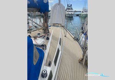 Oyster Sj 41 Segelbåt 1982, med Volvo Penta motor, Spanien