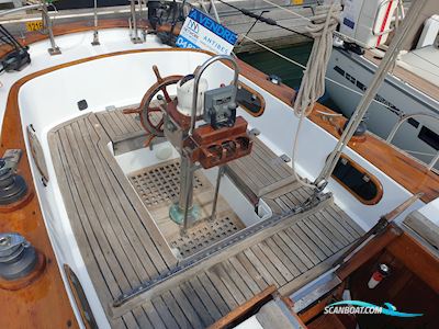 Perry 41 Segelbåt 1980, med Midif motor, Frankrike