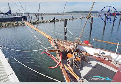 Pommersche Schlup Segelbåt 1984, med Mercedes OM 636 motor, Tyskland