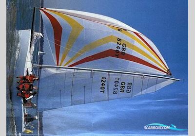 Racing 737 Segelbåt 2002, England