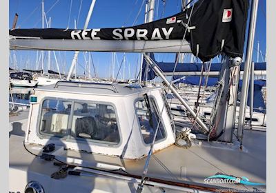 Roberts 40 Segelbåt 2001, med Ford 6 cylinder motor, England