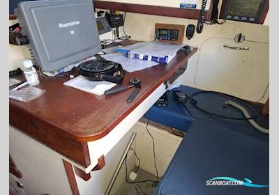 Roberts 40 Segelbåt 2001, med Ford 6 cylinder motor, England