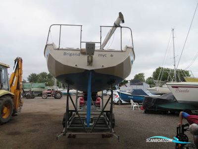 Thames Marine Robber 3 E Segelbåt 1987, med Mariner motor, England