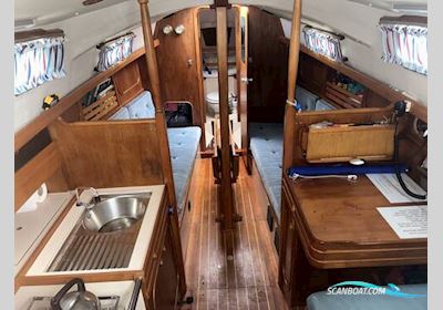Vancouver 28 Segelbåt 1989, med Yanmar 2GM 20 motor, England