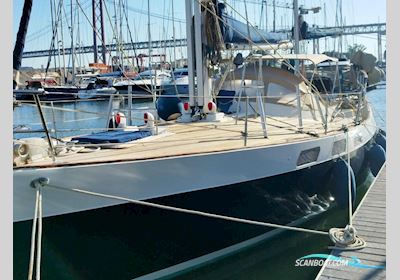 Wauquiez Amphitrite 43 Segelbåt 1977, med Perkins M90 motor, Portugal