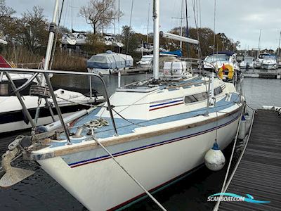 Westerly Merlin Segelbåt 1985, med Bukh DV-20 motor, England