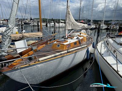 6 KR de Dood Segelboot 1965, mit Perkins
 motor, Deutschland