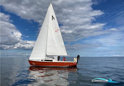 Achilles 24 Segelboot 1978, mit Mercury Sailpower 5 PS Langschaft motor, Deutschland