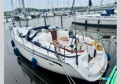 Bavaria 30 Cruiser Segelboot 2005, mit Volvo Penta motor, Niederlande