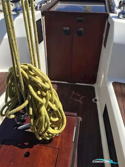 Bavaria 32 Cruiser Segelboot 2011, mit Volvo Penta motor, Spanien