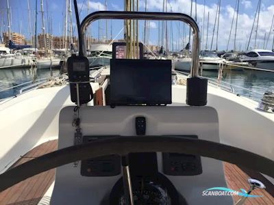 Bavaria 32 Cruiser Segelboot 2011, mit Volvo Penta motor, Spanien