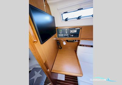 Bavaria 32 Cruiser Segelboot 2012, mit Volvo Penta D1-20F motor, Deutschland