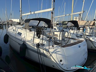 Bavaria 32 Cruiser Segelboot 2012, mit Volvo Penta motor, Niederlande