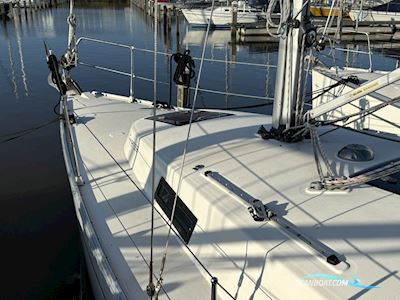Bavaria 32 Cruiser Segelboot 2012, mit Volvo Penta motor, Niederlande