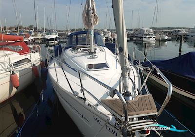 Bavaria 32 Cruiser Segelboot 2004, mit Volvo Penta MD2020 19 HK. 3 cyl dieselmotor motor, Dänemark