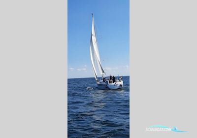 Bavaria 33 Cruiser Segelboot 2014, mit Volvo Penta D1-20F motor, Deutschland