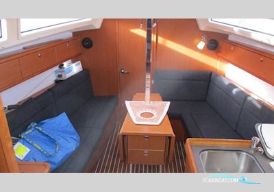 Bavaria 33 Cruiser Segelboot 2014, mit Volvo Penta D1-20F motor, Deutschland