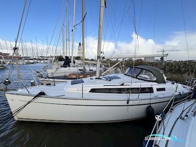 Bavaria 33 Cruiser Segelboot 2014, mit Volvo Penta motor, Niederlande