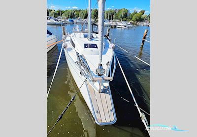Bavaria 33 Cruiser Segelboot 2013, mit Volvo Penta D-1 20 motor, Sweden