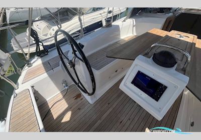 Bavaria 34 Cruiser Segelboot 2023, mit Volvo Penta motor, Spanien